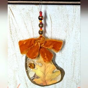 Handcrafted decoupaged oyster shell gold trim velvet bow bead oak leaf 3.25x2.25